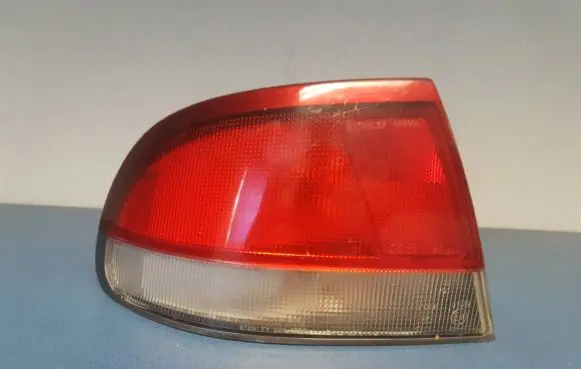 Mazda 626 Rear/tail lights 0431395