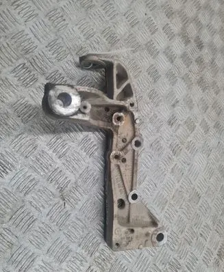 Skoda Octavia Mk2 (1Z) Bracket in trunk/boot 