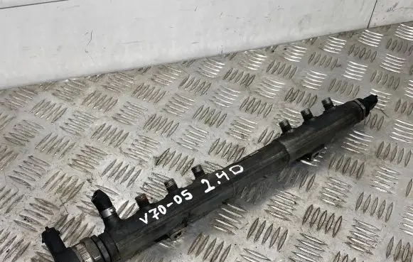 Volvo V70 Fuel main line pipe 30757146 003496L2 0445215023