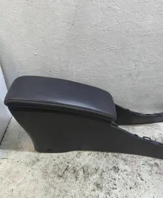 Renault Laguna II Armrest R8116175 R811665 R8116165E