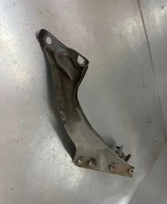 Audi A6 S6 C7 4G Fender mounting bracket 4G0805816