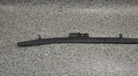 BMW 5 E39 Wiper trim 102107