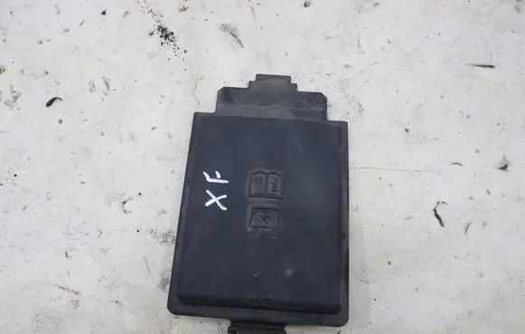 Jaguar XF X260 Fuse box cover