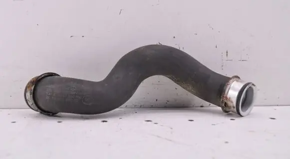Mercedes-Benz E W212 Engine coolant pipe/hose A2045011682