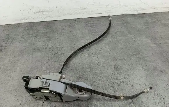 Fiat Bravo Front door lock 51931418