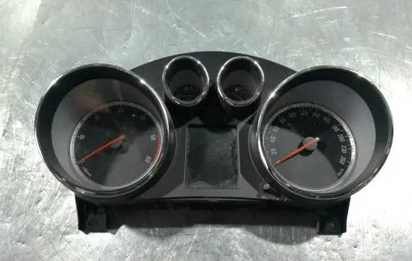 Opel Insignia A Speedometer (instrument cluster)