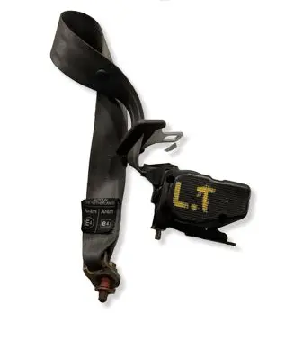 Audi A3 S3 8L Rear seatbelt 8L0857805