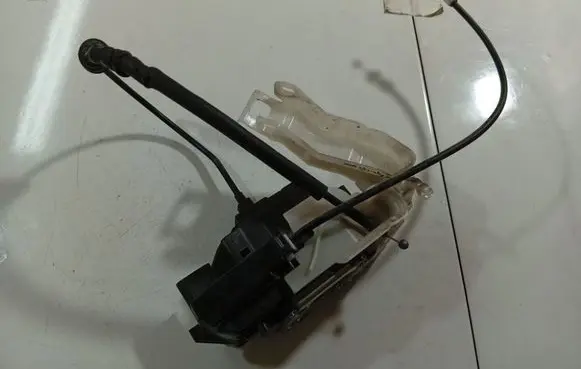 KIA Ceed Rear door lock 