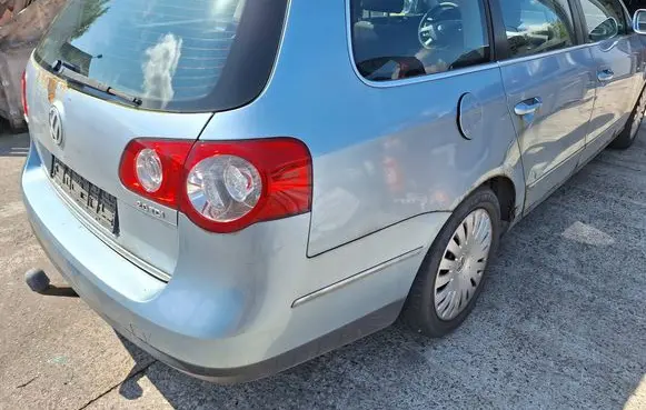 Volkswagen PASSAT B6 Rear/tail lights 120011160307 VWZZZ3CZ6E082501