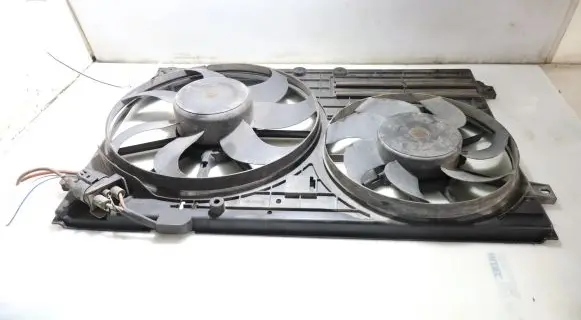 Audi TT Mk1 Air conditioning (A/C) fan (condenser) 