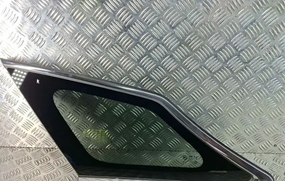 Hyundai i40 Rear side window 