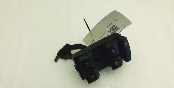 Chevrolet Cruze Electric window control switch 13310205