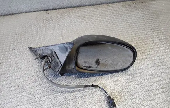 Chrysler Neon I Front door electric wing mirror E13011674