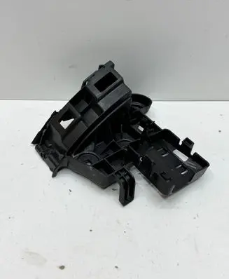 Volkswagen Touareg III Rear bumper mounting bracket 760807483C