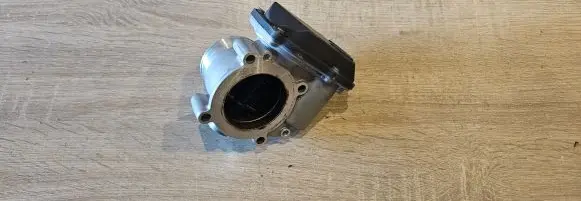 Audi A4 S4 B9 Throttle valve 06F133062T A2C82494100