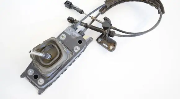 Volkswagen Scirocco Gear shifter/selector 1K0711049CK