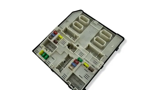 Renault Scenic III - Grand scenic III Fuse module USM2010 284B67587R 522223F01