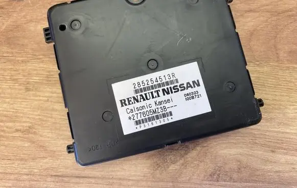 Renault Megane E-Tech Air conditioner control unit module 285254513R