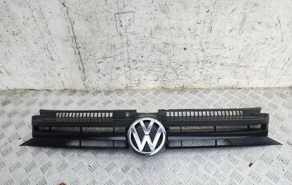 Volkswagen Golf Plus Front bumper upper radiator grill 5M0853653L