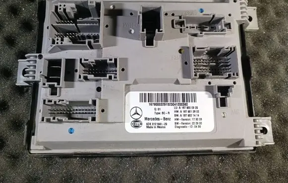 Mercedes-Benz GLE W167 Central body control module A1679000329