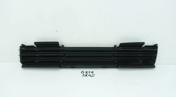 Opel Grandland X Front bumper lower grill Y00085880