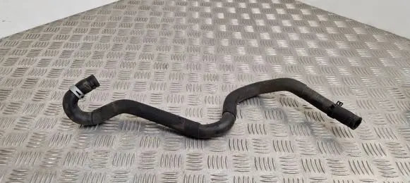 Nissan Qashqai+2 Engine coolant pipe/hose