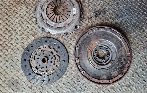 Volvo V40 Clutch set kit AV616477CE AV617550C AV617563CC