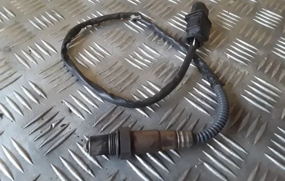 Volkswagen PASSAT B6 Lambda probe sensor 03G906262 0281004042 0281004043
