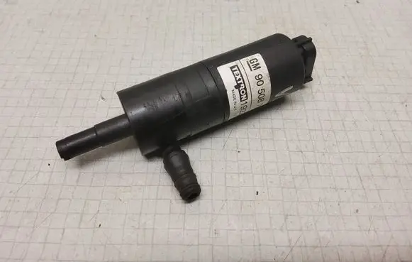 Opel Vectra B Headlight washer pump 90508709