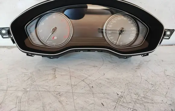 Audi A5 Speedometer (instrument cluster) 8W5920876 8W0857115