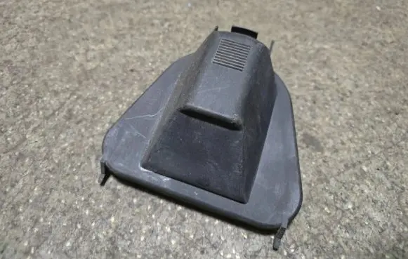 BMW 7 E38 Headlight/headlamp dust cover 1305219073
