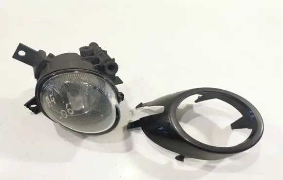 Audi A4 S4 B7 8E 8H Front fog light 8E0941699C 89210613
