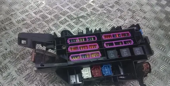 Audi A4 S4 B9 Fuse box set