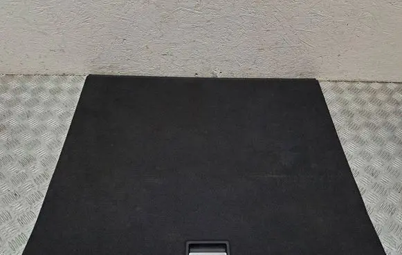 Trunk/boot floor carpet liner