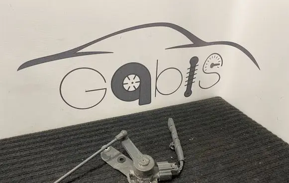 Dodge RAM Rear height level sensor lever 65035651A