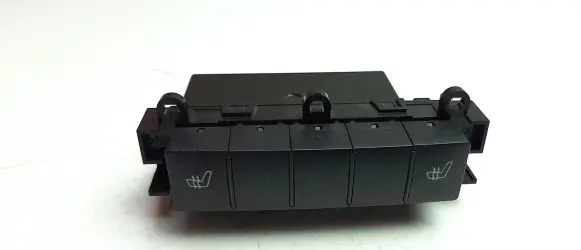 Mercedes-Benz A W169 Seat heating switch 1698204010 M7108