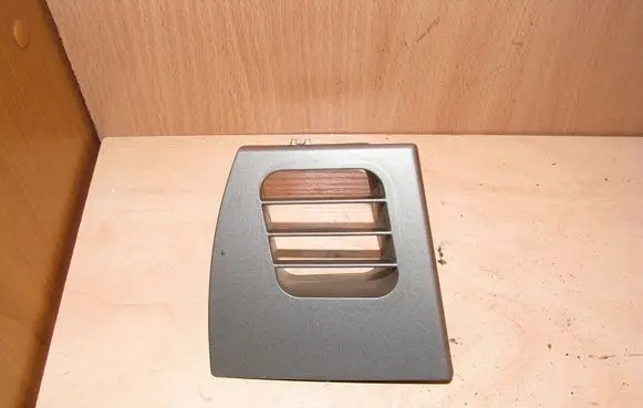BMW 7 E65 E66 Dashboard side air vent grill/cover trim