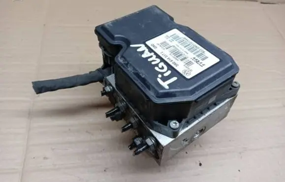 Volkswagen Tiguan ABS Pump 5N0614517L 16132014 54085111A