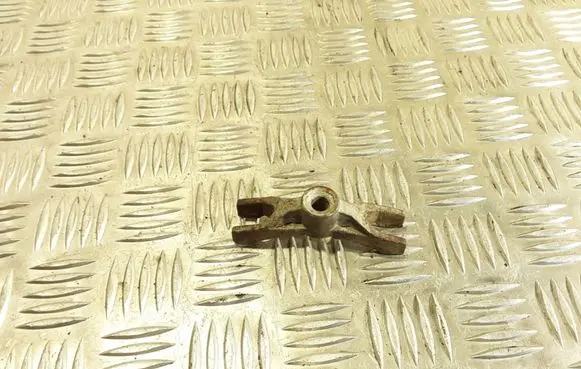 Opel Corsa D Fuel Injector clamp holder