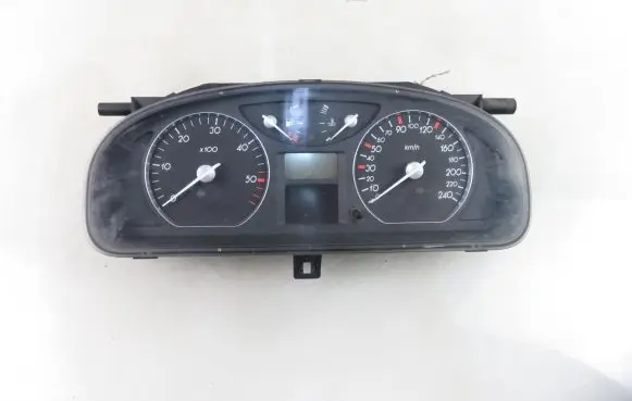 Renault Laguna II Speedometer (instrument cluster) 8200328449