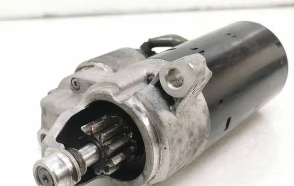 Audi A5 8T 8F Starter motor 0001109361 20090504