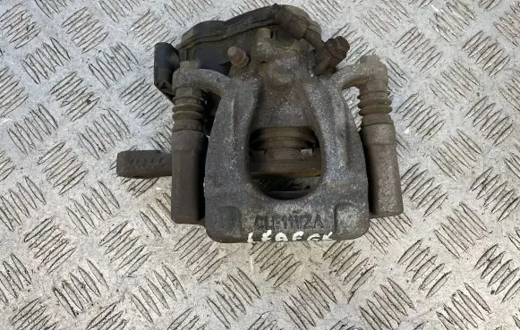 Nissan Leaf II (ZE1) Rear brake caliper 440105SA0A