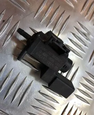 Volkswagen PASSAT B6 Turbo solenoid valve 037906283D