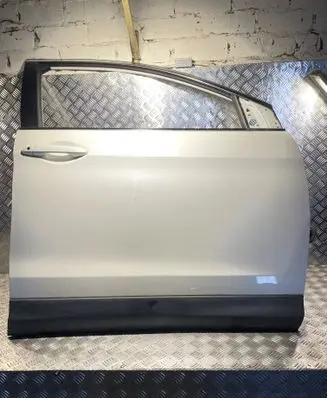 Honda CR-V Front door
