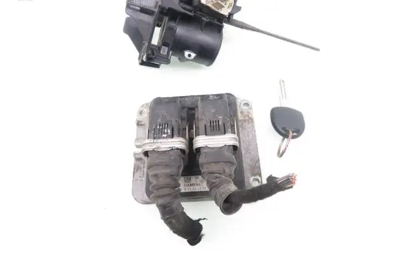 Opel Zafira A Engine control unit/module ECU 90589313 90582539 24418927