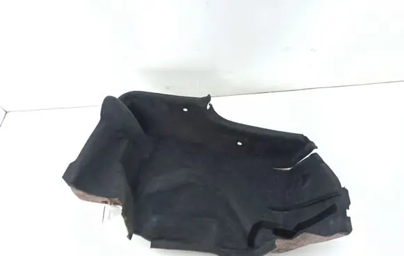 Trunk/boot lower side trim panel