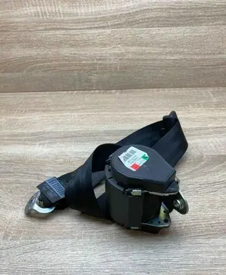 Audi Q5 SQ5 Rear seatbelt 621421000 8R0857805G