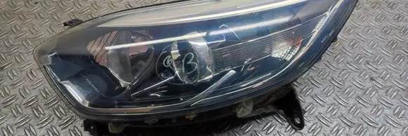 Renault Captur Headlight/headlamp