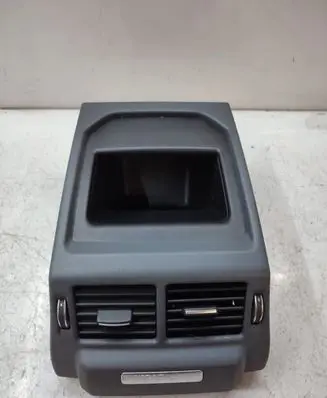 Rear air vent grill