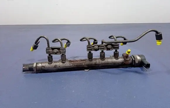 Toyota Yaris Fuel main line pipe 238100N021